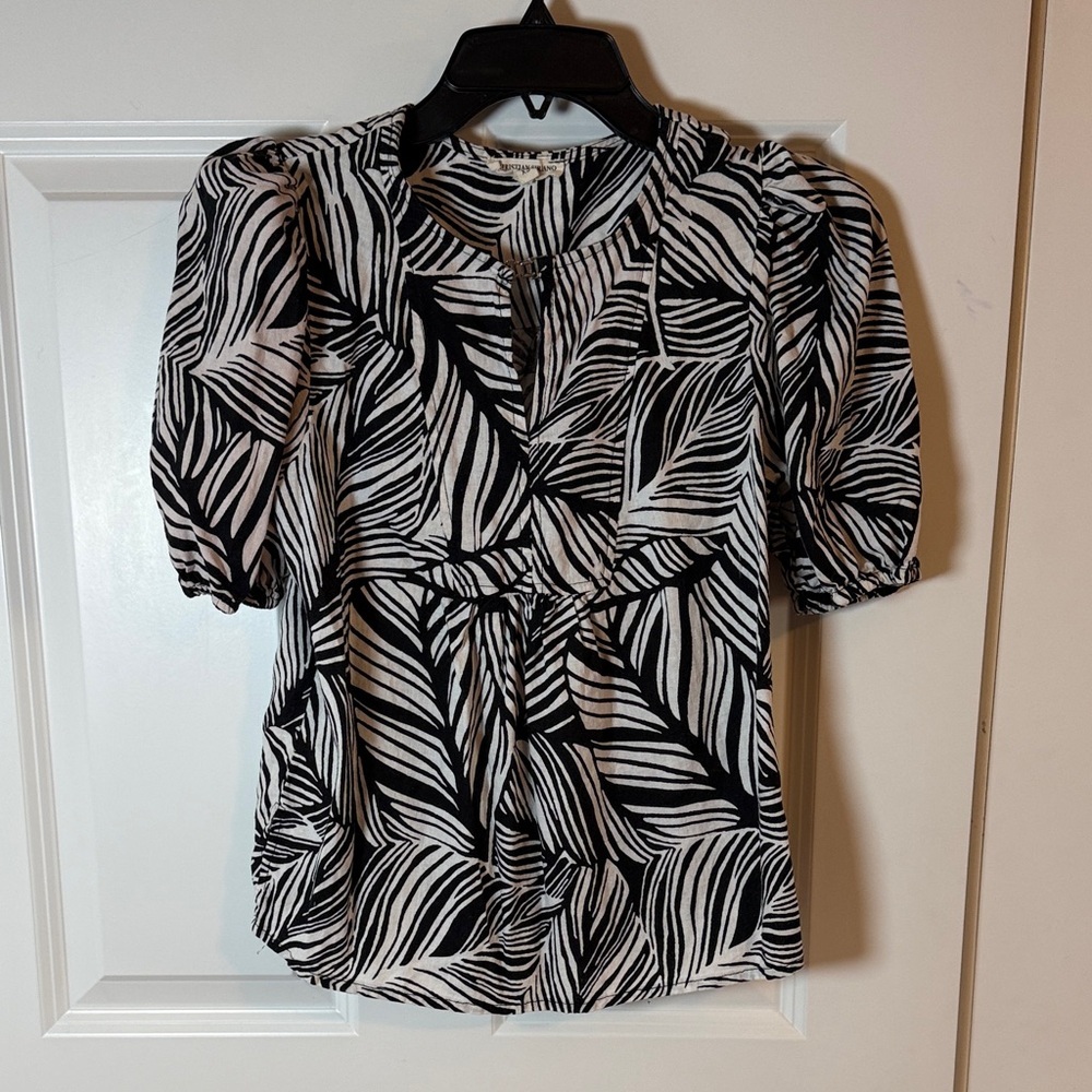 55% Linen Christian Siriano Black and White Patterned Women's Top Size XS